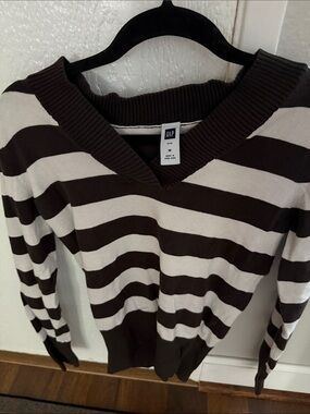 GAP Brown and Cream Striped V-Neck Sweater